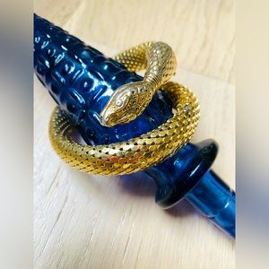 Vintage Whiting and Davis Gold Tone Mesh Coiled Snake Wrap Bracelet Signed